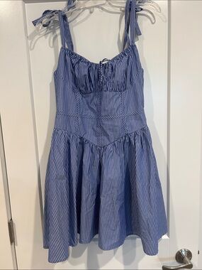 NWT! Etiquette Blue Striped Tie-Shoulder Dress. Size M. Great for July 4th!